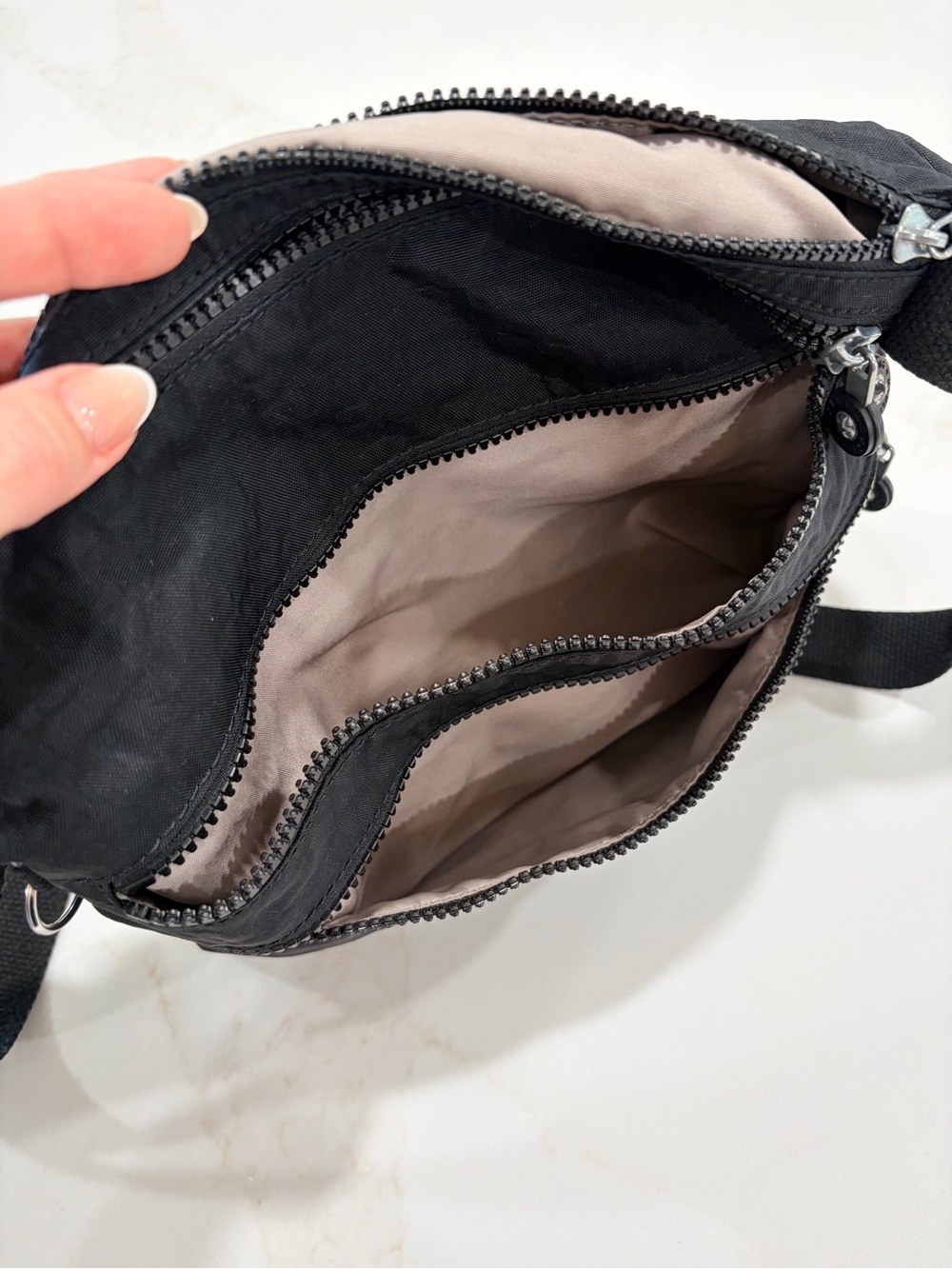 Kipling Black Compact Crossbody Bag with adjustable strap and 5 zipper pockets - Picture 5 of 8